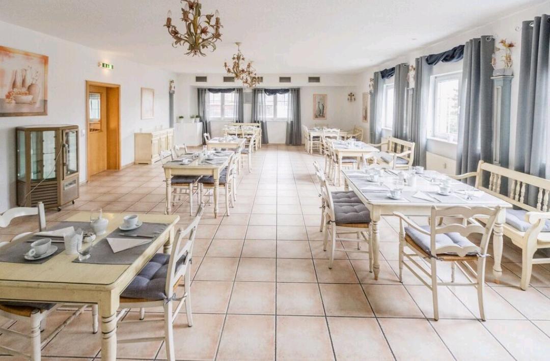 Villa Pompei Astheim Экстерьер фото